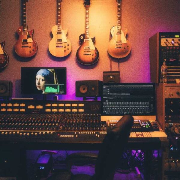 Detrás de la escena: cómo funciona la industria musical