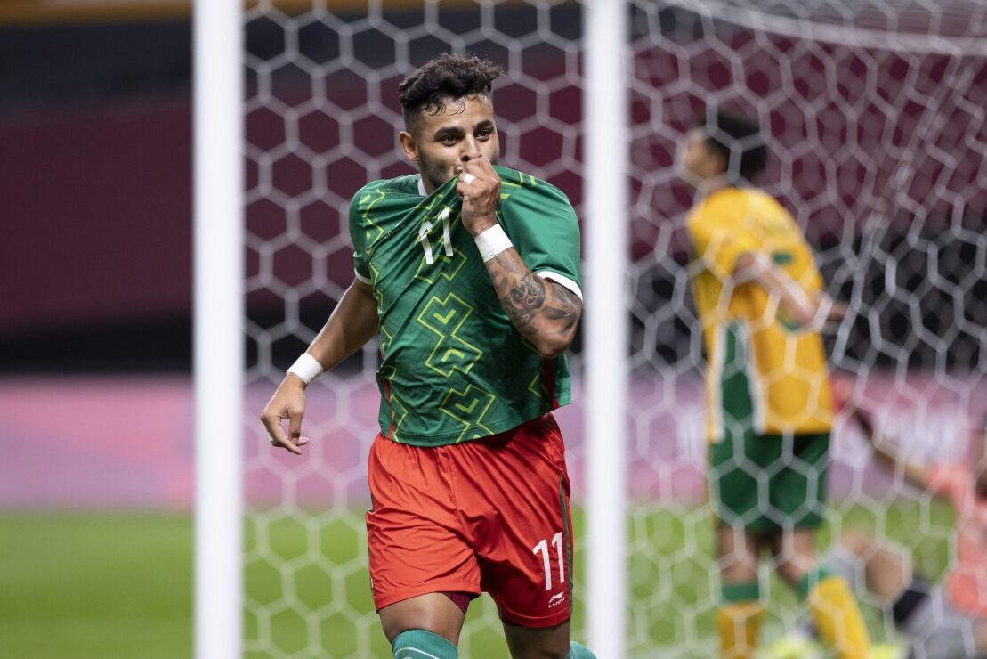 Alexis Vega abrió el marcador para el conjunto mexicano.