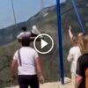Video: Mujeres caen del columpio más alto del mundo