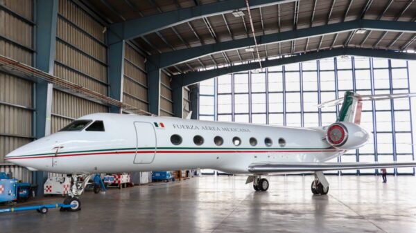 Subastarán 5 aviones y 5 helicópteros que eran de la Fuerza Aérea.