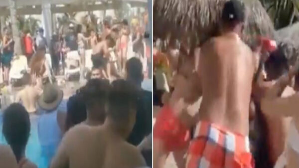 En redes sociales se viraliza una batalla campal entre turistas que se encontraban en una alberca, ahí los bañistas se hacen de palabras y comienza la pelea
