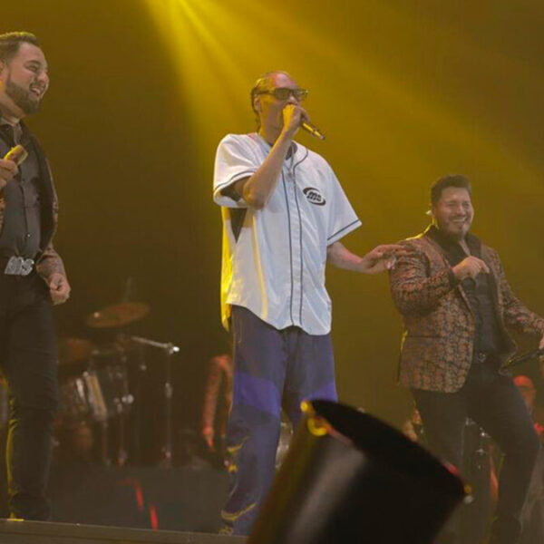 Banda MS y Snoop Dogg en concierto 