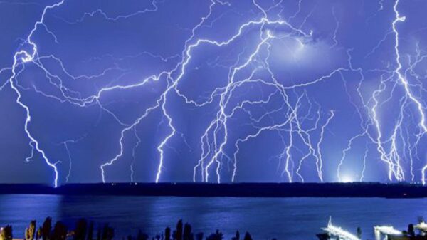 Foto: Hermanos se toman selfie y les cae un rayo