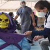 En redes sociales se viraliza una serie de fotografías de un centro de vacunación contra el Covid-19, en el cual se encontraba Skeletor, el legendario rival de He-Man