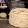 Molineros yucatecos advierten aumento en precio del kilo de tortilla; llegaría a los 25 pesos