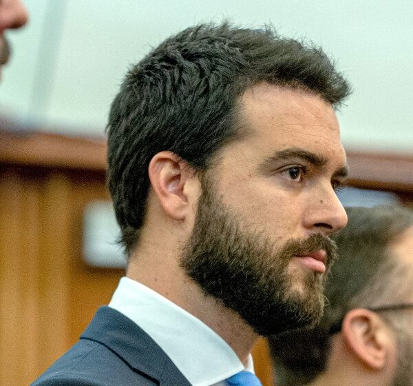 ¡De patitas en la calle! Pablo Lyle deja departamento de su cuñado