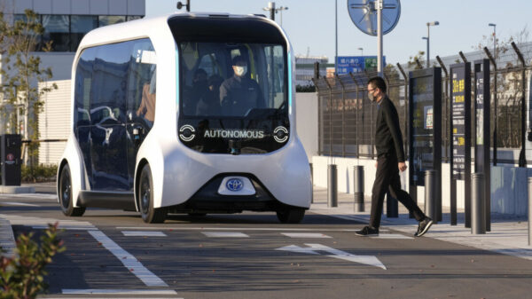 Atropellan atleta en la Villa Olímpica y queda fuera de las competencias