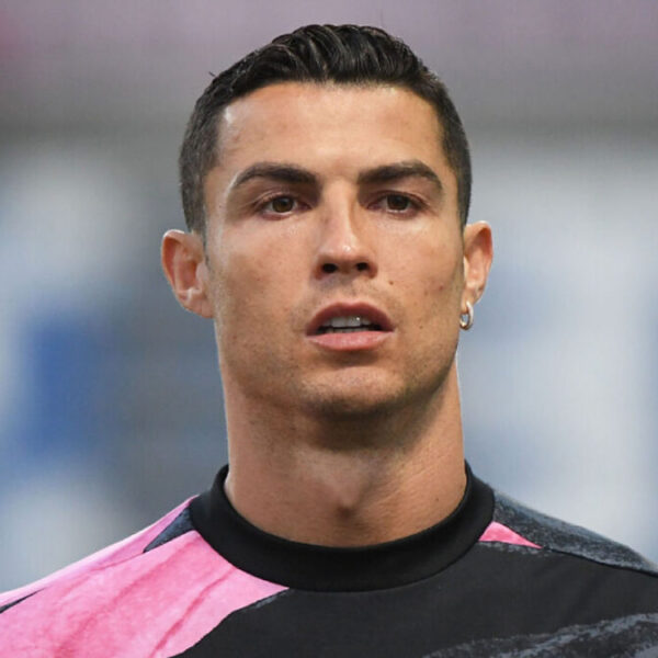 ¿Se le escapó? Cristiano Ronaldo revela donde va a jugar esta temporada