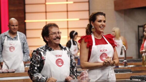 MasterChef Celebrity 2021: Alicia Machado y Tony Balardi causan polémica por darse un beso
