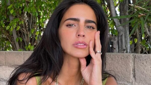 Bárbara de Regil acude a televisa para grabar serie de comedia