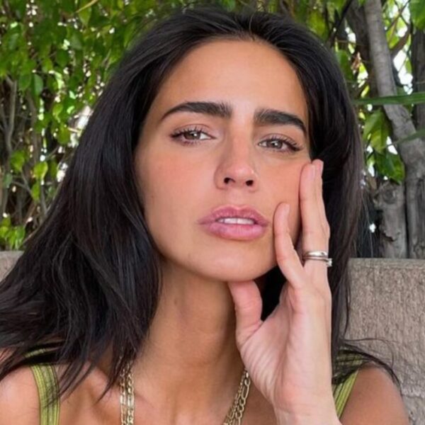 Bárbara de Regil acude a televisa para grabar serie de comedia
