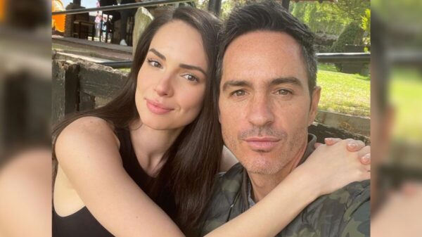 Mauricio Ochmann y Paulina Burrola ofrecen tremendo espectáculo frente a los fans
