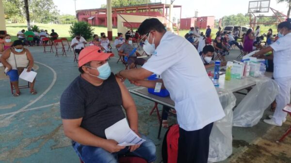 Inició la aplicación de vacuna anticovid para personas de 18 a 29 años