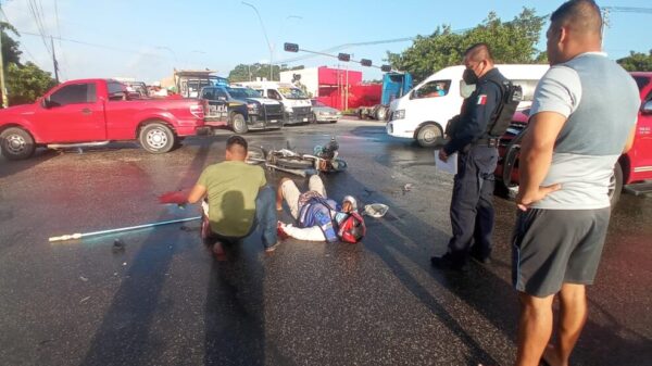 Motociclista sufre aparatosas lesiones en un choque en la Portillo (VIDEO).