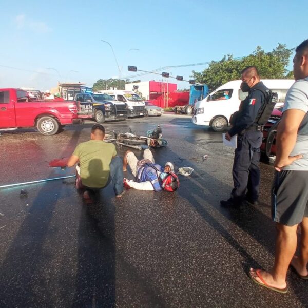 Motociclista sufre aparatosas lesiones en un choque en la Portillo (VIDEO).