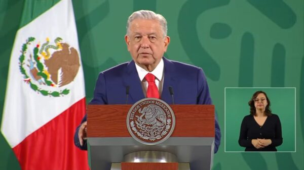 Pide AMLO que una poeta indígena sea la agregada cultural en España