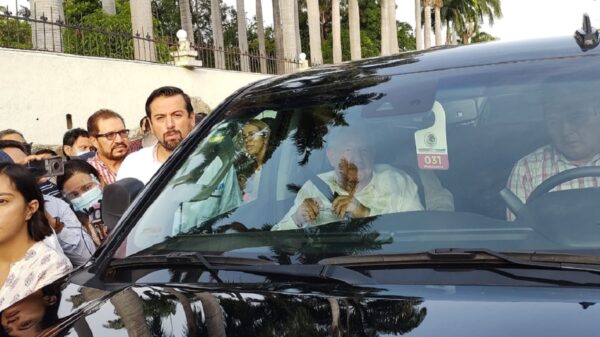 Bloqueo de la CNTE impide presencia de AMLO en “mañanera” en Chiapas