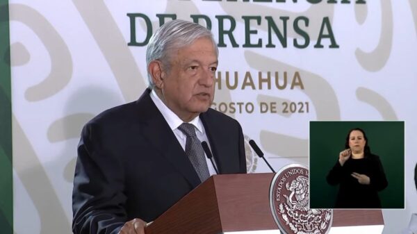 Evitemos que jóvenes sean reserva del crimen: AMLO