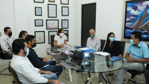 Se reúnen autoridades de Puerto Morelos con director general de Aguakan