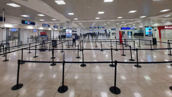 Anuncia el AICM cancelación de vuelos hacia Cancún por Huracán Grace