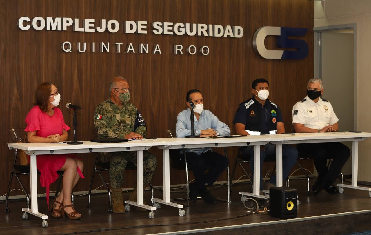 Suspenden labores y anuncian ley seca por la llegada del huracán Grace a Quintana Roo