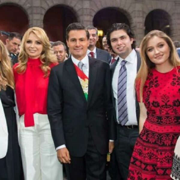 Paga familiar de EPN 75 mdp al año en tarjetas de crédito