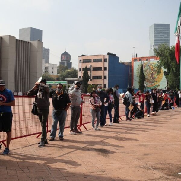 La tercera ola se desata: casi 25 mil contagios en un día