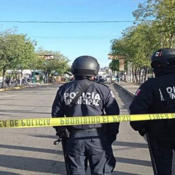 Tres cuerpos y una cabeza humana son abandonados en la vía pública, en Puebla