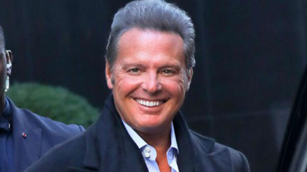 Encuentran a Luis Miguel luciendo…. ¡larga cabellera!