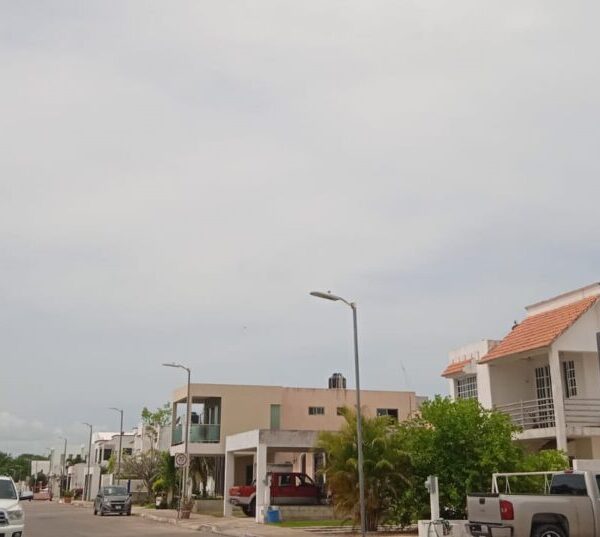 En Chetumal se continúa las actividades cotidianas de manera normal.