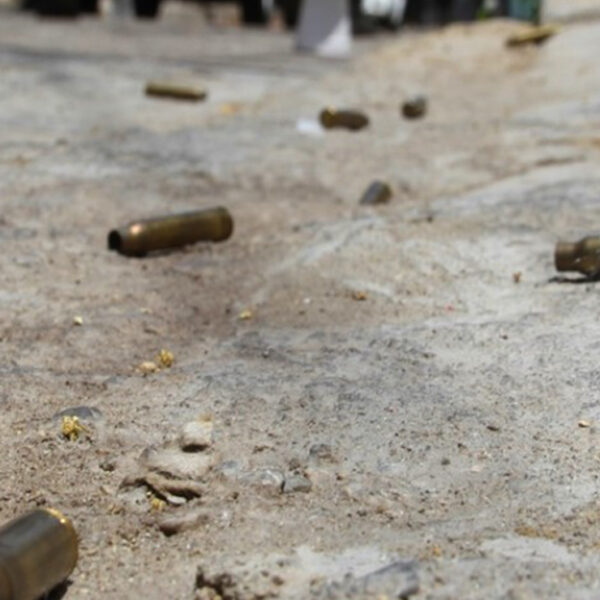 Sujetos armados asesinan a dos hermanos, en San Luis Potosí