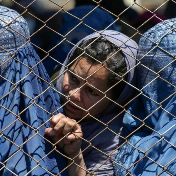 Mujeres afganas enfrentan sombrío futuro tras el triunfo de los talibanes