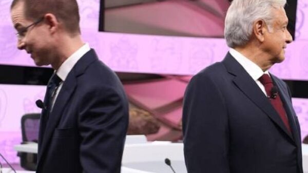 Anaya, “chueco e hipócrita”; trata de evadir su responsabilidad: AMLO