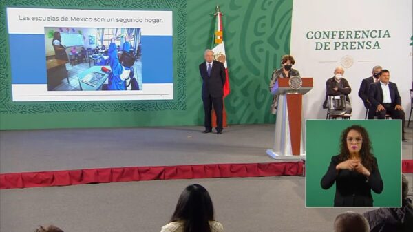 Rechaza AMLO carta responsiva de los padres que pidió la SEP