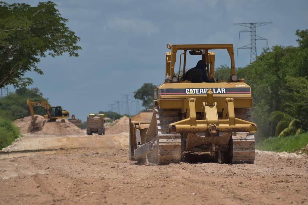 Avanzan trabajos de terracería en los primeros cuatro tramos del Tren Maya; hasta ahora se han generado 79 mil 145 empleos en el sureste.