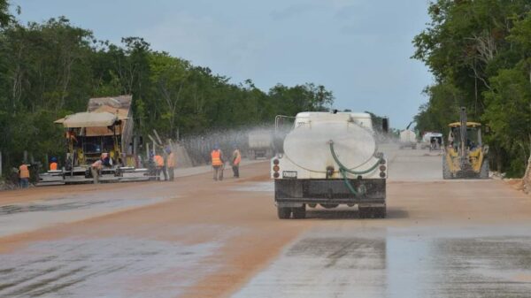 Avanzan trabajos de terracería en los primeros cuatro tramos del Tren Maya.