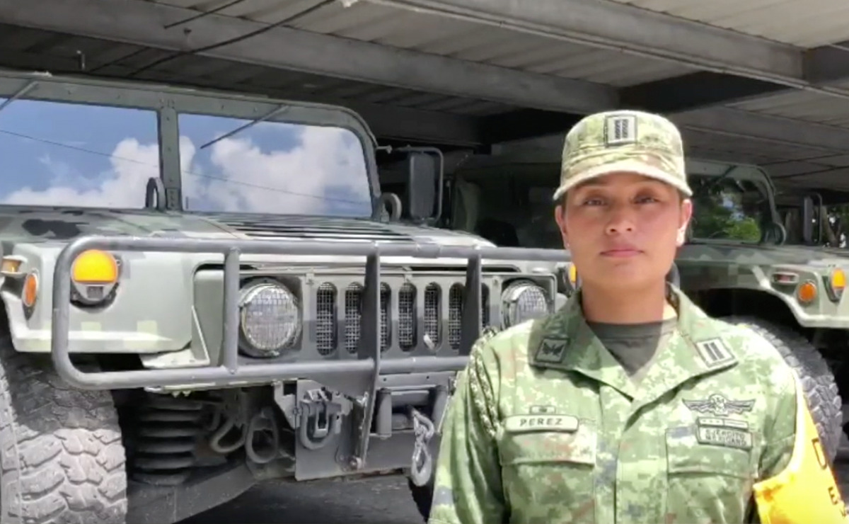 Teniente Ana Itzel Perez Olmos, comandante del Pelotón de Transmisiones de la Guarnición Militar de Cancún