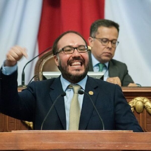 Toledo pretende que Chile lo declare perseguido político