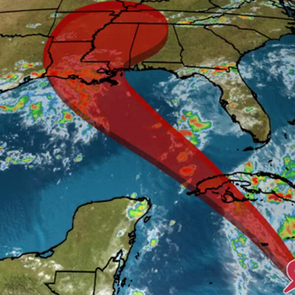 Ida ya es tormenta tropical y amenaza a Quintana Roo