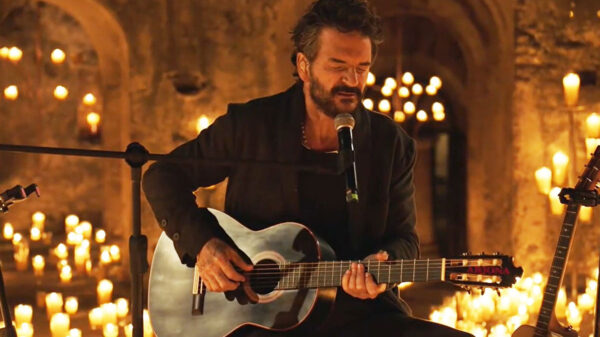 VIDEO: Ignoran a Ricardo Arjona en el metro de Nueva York