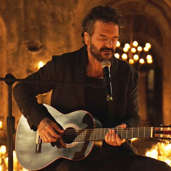 VIDEO: Ignoran a Ricardo Arjona en el metro de Nueva York