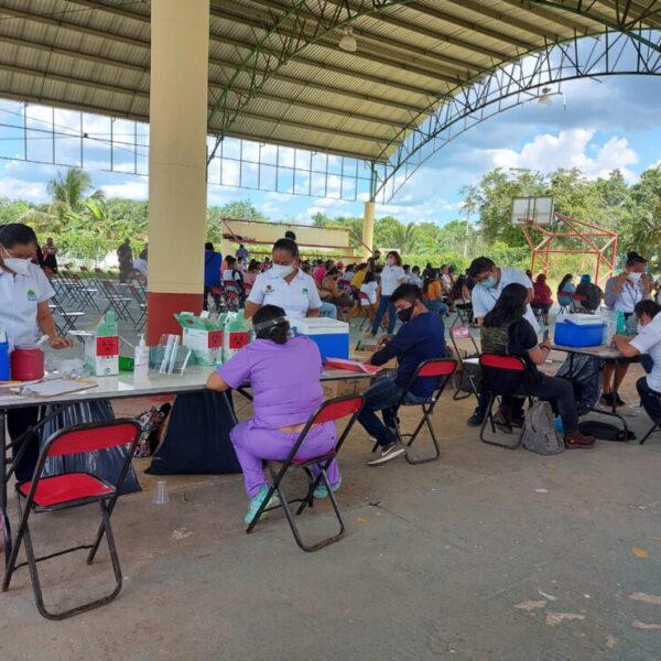 Responden jóvenes de 18 a 29 años a convocatoria para vacuna anti Covid-19
