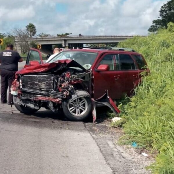 Mujer termina con fracturas tras fuerte choque en la vía Mérida-Tizimín