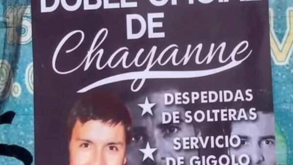 El folleto de una publicidad en la cual un hombre se renta como el “doble de Chayanne” para cumplir todo tipo de fantasías, desata burlas