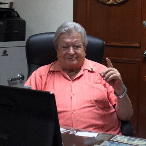 Don Gastón Alegre López cumple 88 años de edad