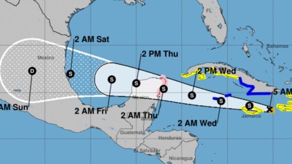 ‘Grace’ recobra fuerza y se convierte en tormenta.