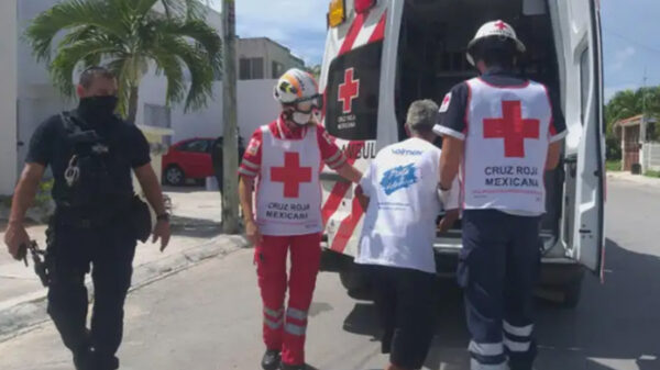 Cancún: Jardineros arreglan sus diferencias a machetazos