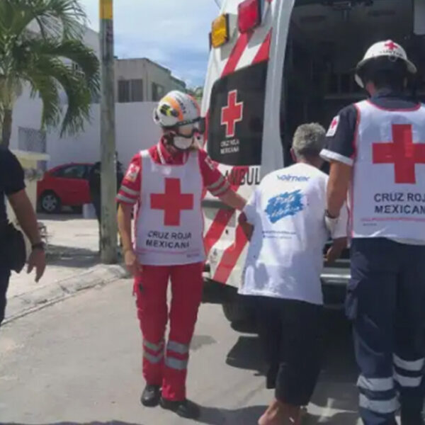 Cancún: Jardineros arreglan sus diferencias a machetazos