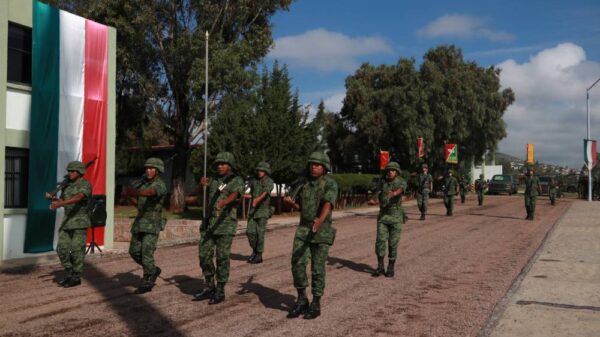 Se alistan 16 mil soldados para el Desfile Militar en el Zócalo.