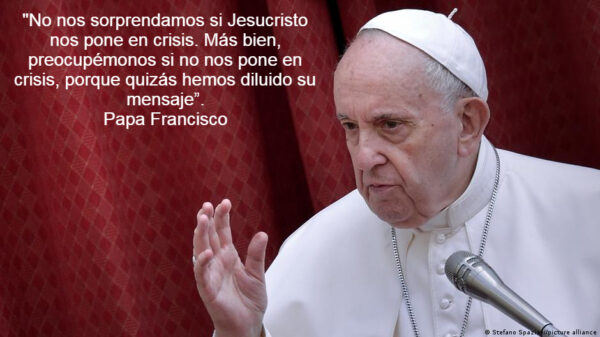 Pide el Papa no buscar a Dios en sueños de grandeza y poder.